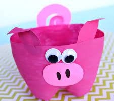pig craft made with plastic pop bottles